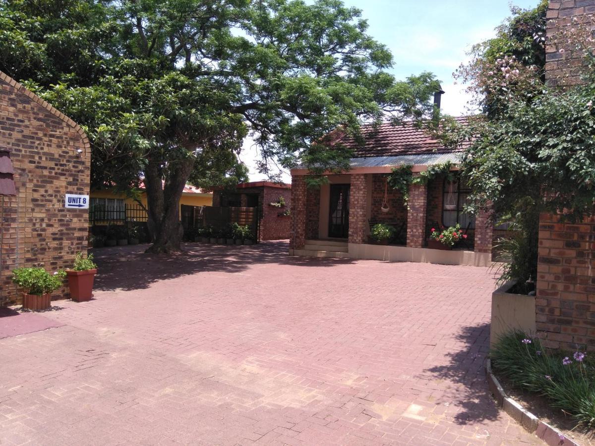 Khokha Moya Guesthouse Ermelo Luaran gambar