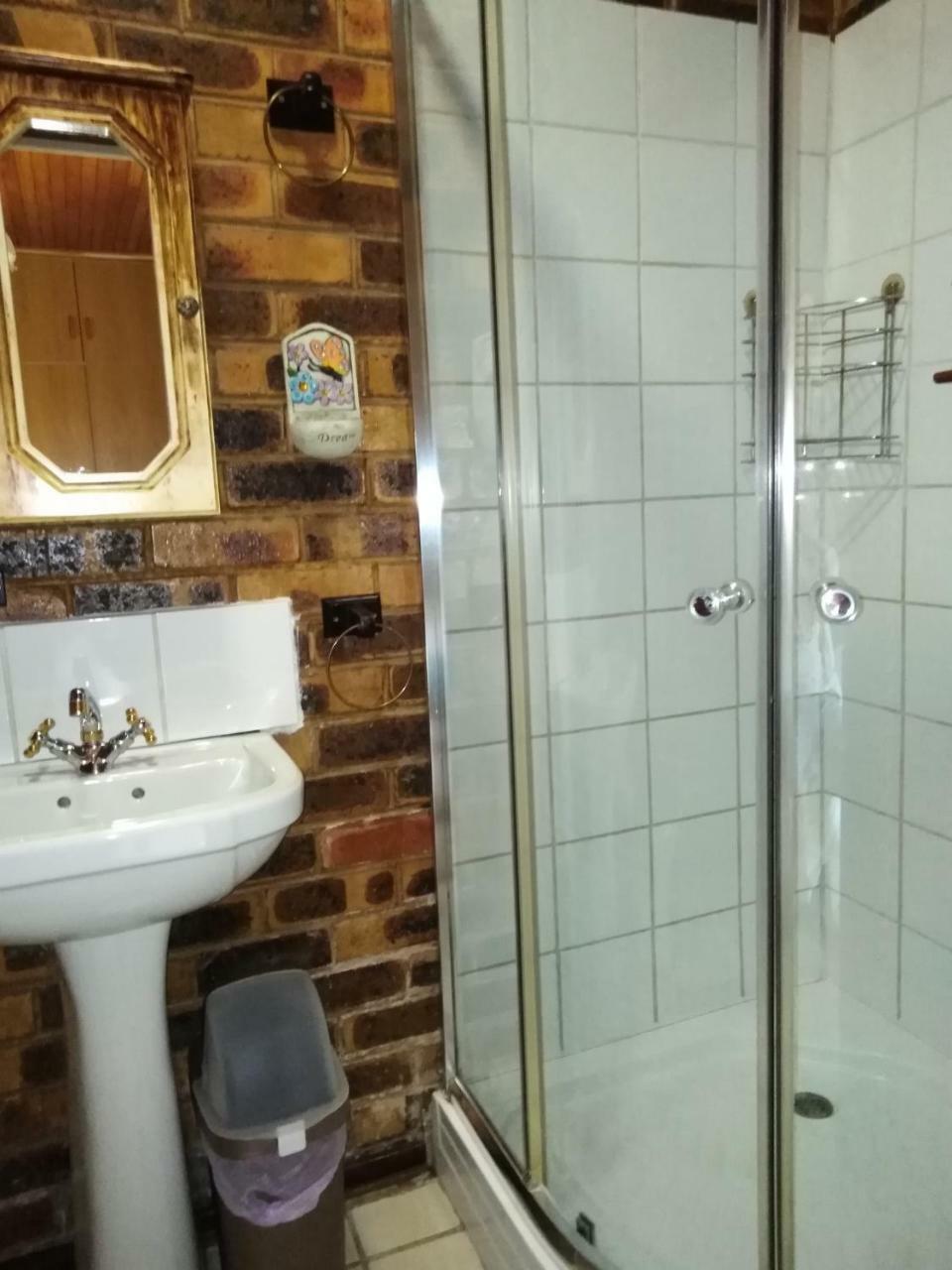 Khokha Moya Guesthouse Ermelo Luaran gambar
